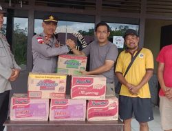 Polsek Bonti Beri Bantuan pada Warga Terdampak Banjir