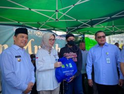 Antusiasme Warga Pontianak Sambut Pembagian 500 Paket Sembako Gratis di Masjid Raya Mujahidin