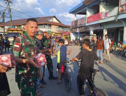Dandim 1209/Bengkayang Gelar Kegiatan Ramadhan Berbagi, Bagikan Takjil kepada Masyarakat