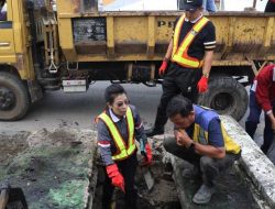 Mobil Dibobol Maling Saat Salat Zuhur di Masjid Agung Sukadana, Uang dan Dokumen Penting Raib