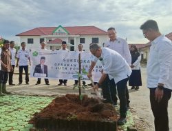 Hari Bumi 2025: Kemenag Tanam 1 Juta Pohon Matoa, ASN Mempawah Ambil Bagian Hijaukan Lingkungan