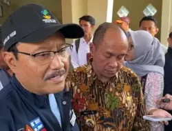 Soeharto dan Gus Dur Berpeluang Dapat Gelar Pahlawan Nasional, Mensos: Sedang Dibahas Tim Pusat