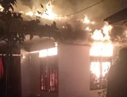 Suasana Lebaran, Satu Rumah Warga di Kubu Raya Ludes Terbakar