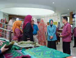 Delegasi Malaysia Kunjungi UMKM Center Pontianak, Bahas Peluang Kerja Sama dan Apresiasi Produk Lokal