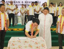 ISKA Kabupaten Sanggau Resmi Dilantik, Susana Herpena Dorong Sinergi dengan Pemda dan Gereja