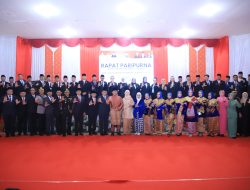 Gubernur Herman Deru Didampingi Ketua TP PKK Sumsel Feby Deru Hadiri Paripurna HUT Kabupaten Empat Lawang Ke-18 Tahun