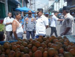 Sidak Pasar Inpres Kisaran, Wakil Bupati Asahan Minta Pedagang Tidak Gunakan Ruas Jalan