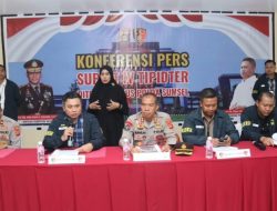 Bawa 150 Batang Kayu Tanpa Dokumen, Lima Orang Ditangkap di Jalan Lintas Sumsel