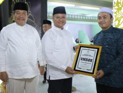 Bupati Asahan Berikan Biaya Umroh Kepada Pemenang MTQN