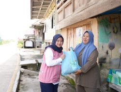 Srikandi PLN IP UBP Keramasan Tebarkan Kepedulian Sosial kepada Dhuafa Ring 1 Melalui Program CSR
