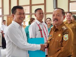 Bupati Sanggau Kukuhkan Anggota BPD se-Kecamatan Parindu untuk Masa Jabatan 8 Tahun