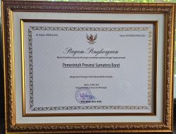 Sumatera Barat Raih Penghargaan Nasional sebagai Provinsi dengan Residu Data Pendidikan Terendah