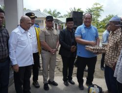 Bupati Dan Wabup Asahan Serahkan Bantuan dan Tinjau Tanggul Jebol di Desa Sei Dua Hulu 