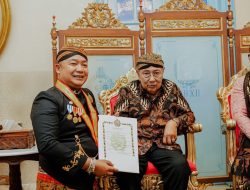 Dianugerahi Gelar Kanjeng Raden Aryo, Bupati Ketapang Teguhkan Komitmen Pengabdian untuk Rakyat