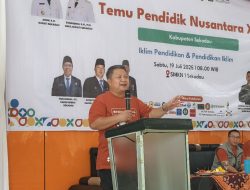 Wabup Sekadau Subandrio: Guru Adalah Kunci Mencetak Generasi Unggul di Tengah Tantangan Zaman