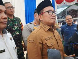 Bupati Sujiwo Sesalkan Kasus Penahanan Rapor Siswa karena Tunggakan LKS di MTS Kubu Raya