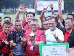 Sekda Edward Candra Tutup Turnamen Sepak Bola Antar Partai Politik se-Sumsel
