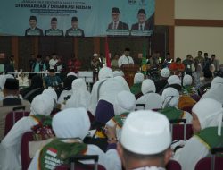 Wabup Asahan Sambut Kedatangan Jamaah Haji Kloter 15 di Embarkasi Medan