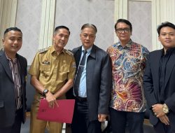 Perjuangkan Hak Pendidik, Kuasa Hukum Dr. Wijang Temui Wali Kota Palembang 