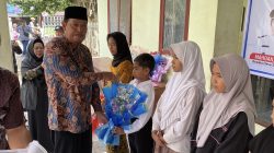 Pemerintah Desa Suralaga Salurkan Beasiswa untuk 15 Siswa Berprestasi