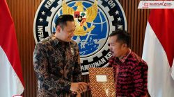 Bupati Kerinci Serahkan Proposal Infrastruktur kepada Menko AHY di Jakarta