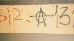 Demo di DPRD Kalbar Sisakan Coretan Vandalisme, Massa Aksi Tinggalkan Jejak Kericuhan