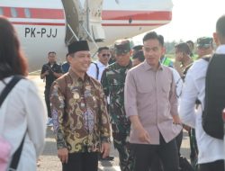 Gubernur Kalbar Sambut Kedatangan Wapres Gibran di Bandara Supadio