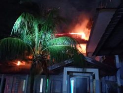 Gedung UPT Dinas Kebersihan PUPR Kayong Utara Terbakar, Tiga Ruangan Hangus