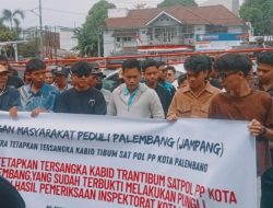Inspektorat Bongkar Dugaan Pungli Kabid Satpol PP Palembang, Massa Geruduk Polda Sumsel Tuntut Proses Hukum