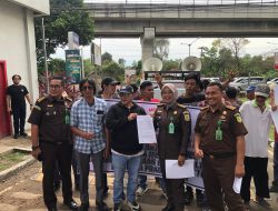 Masyarakat Prabumulih Anti Korupsi Gelar Aksi Demonstrasi di Kejati Sumsel