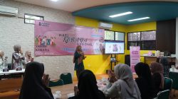 Berbagi Wawasan dan Kreativitas: Upaya Srikandi PLN UIP KLB Warnai Hari Kebaya Nasional