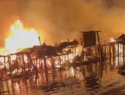 Delapan Bangunan Ludes Terbakar di Batu Ampar, Kerugian Capai Miliaran Rupiah