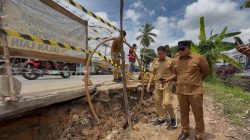 Bupati Kubu Raya Minta Penanganan Cepat Jalan Amblas di Sungai Raya Dalam