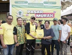 Ribuan Warga Antusias Ikuti Pasar Murah HUT ke-61 Partai Golkar di Singkawang