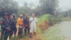 Banjir di Melawi Perparah Abrasi Sungai, Rumah Warga di Nanga Kompi Terancam