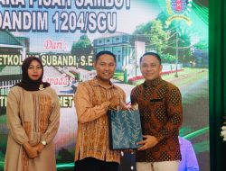 Pisah Sambut Dandim 1204/Sanggau, Letkol Inf Subandi Serahkan Tongkat Komando kepada Letkol Kav Slamet Purwanto