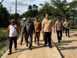 Bupati Tinjau Perbaikan Jalan Simpang Dua–Perawas dan Jembatan Karab: Infrastruktur Jadi Prioritas untuk Ketapang Maju