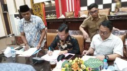 DPRD Sambas Tegaskan Hentikan Penebangan Mangrove di Desa Sebubus