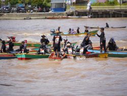 Dentuman Meriam Karbit Iringi Karnaval Air Hari Jadi ke-254 Pontianak, Wali Kota Edi: Pontianak Terus Bersinar dalam Kebersamaan