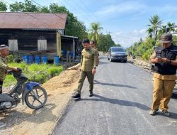 Bupati Sambas Tinjau Progres Pembangunan Jalan Penghubung Teluk Keramat–Galing Sepanjang 1,4 Km