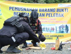 Kejari Sambas Musnahkan Barang Bukti Bahan Peledak, Libatkan Gegana Polda Kalbar