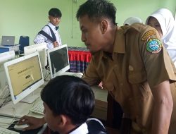 Guru SMPN 13 Pontianak Raih Penghargaan Internasional Berkat Inovasi Pengajaran Berbasis AI