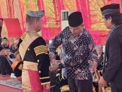 Pemprov Sumbar Apresiasi Pengukuhan Prof. Fauzi Bahar sebagai Penghulu Suku Koto