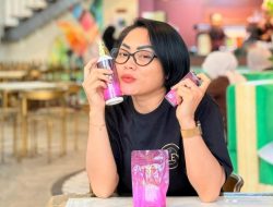 Viral dengan Logat Palembang, Ayuk Alis Buktikan “Jutek” Bisa Jadi Daya Tarik Brand