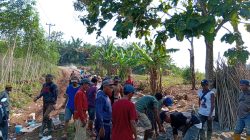 Kerap Jatuh, Warga Desa Lepang Besar Cor Jalan Poros Pakai Dana Iuran