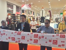 From Tokyo to Padang! Rayakan Kehadiran UNIQLO Pertama di Padang, Warga Serbu Pembukaan Toko di Basko City Mall