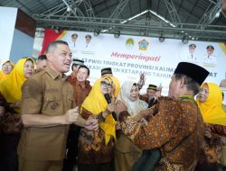 Gubernur Ria Norsan Hadiri Puncak HUT ke-63 PWRI di Ketapang, Tegaskan Peran Strategis Lansia dalam Persatuan Bangsa