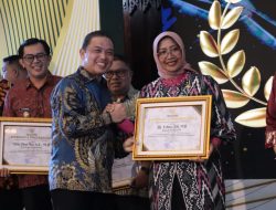 Bupati Erlina Raih Penghargaan Keterbukaan Informasi Publik, Tegaskan Komitmen Wujudkan Pemerintahan Transparan di Mempawah