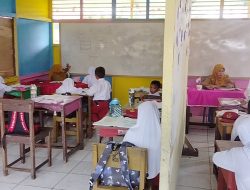 Keterbatasan Ruang Tak Surutkan Semangat Belajar, SDN 52 Sungai Raya Tetap Bertahan di Tengah Kondisi Minim Fasilitas