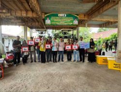 Wali Kota Singkawang Serahkan Alsintan untuk Tingkatkan Produktivitas Petani dan Nelayan